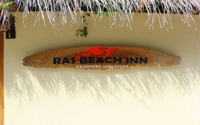 Ras Beach Inn