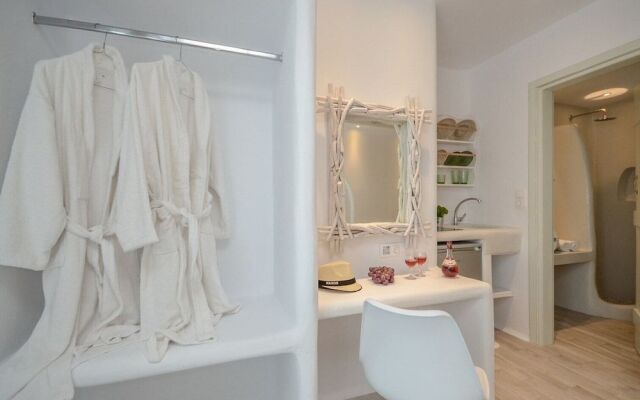 Naxian Spirit Suites & Apartments