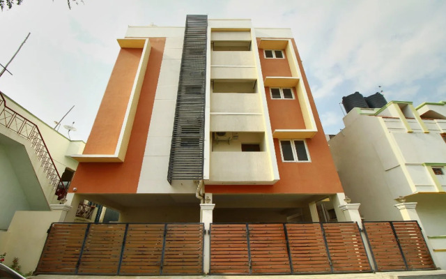 OYO 22536 Vishaak Inn