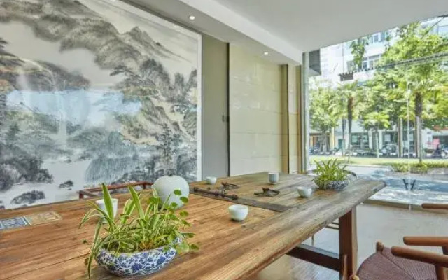 Shiji Xinghe Hotel (Huangshan Tunxi Old Street)