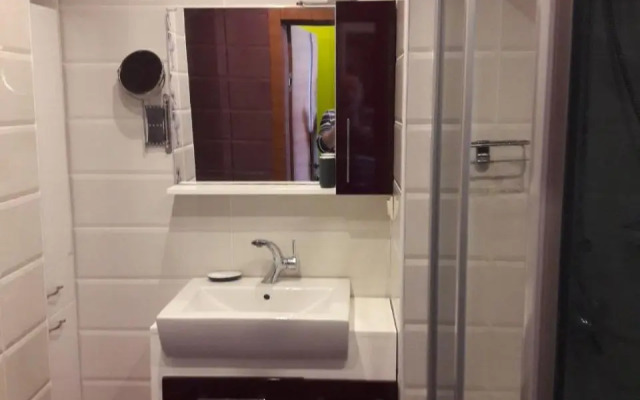 Apartment on Kobaladze str 2