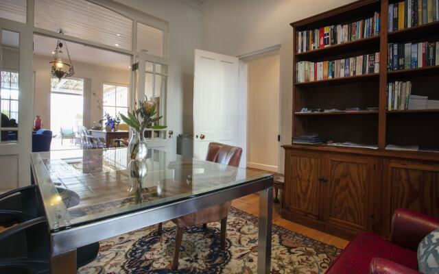 22 Die Laan Guest House