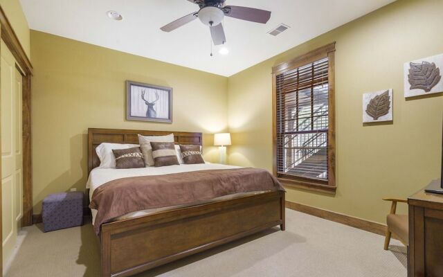 Taneycomo Retreat - Lakefront Condo