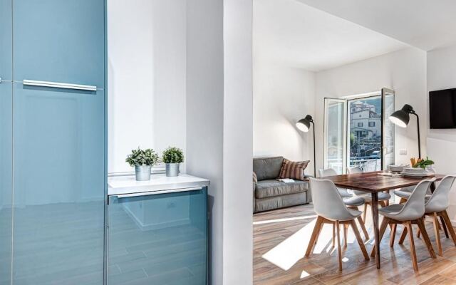 Sorrento Lux Suites - Blue