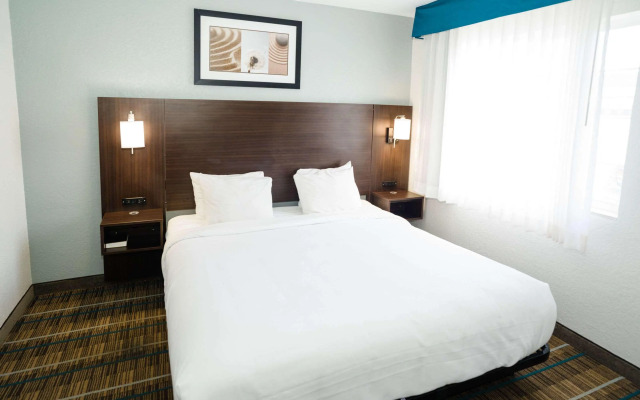 Mainstay Suites Knoxville Airport