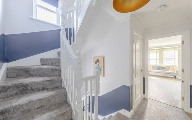 Beautiful & Modern 3BD House- Kennington!