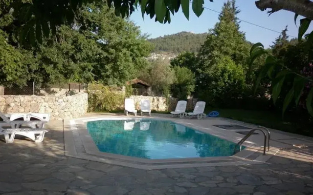 New Age Kaya Village Cottage