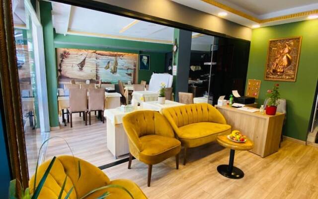 Golden Sail Hotel Old City