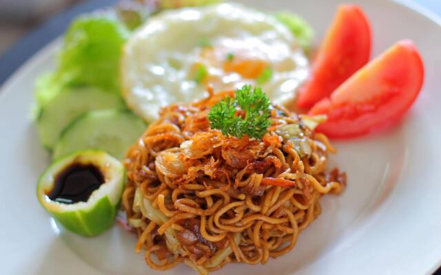 OYO 2854 COZY B&B Seminyak