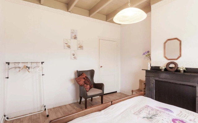 Lovely Cottage near Sea in Wemeldinge