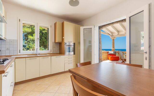 3087 Villa Lodrea by Perle di Puglia