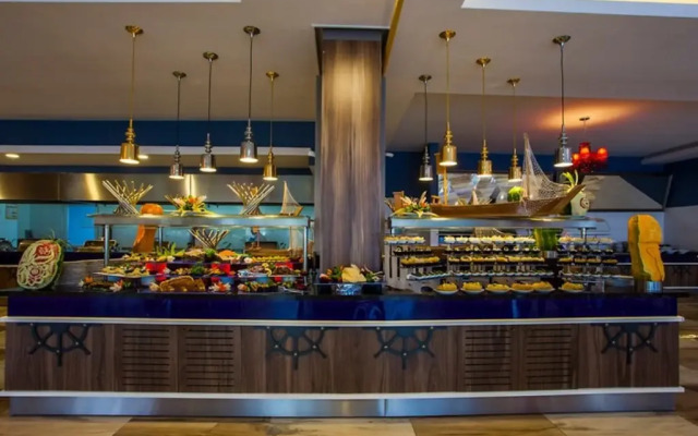 Eftalia Marin Resort Hotel