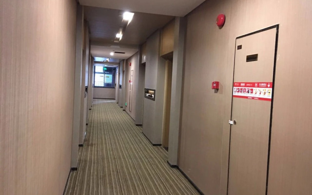 Checkinn Apartment- Poly Zhongda