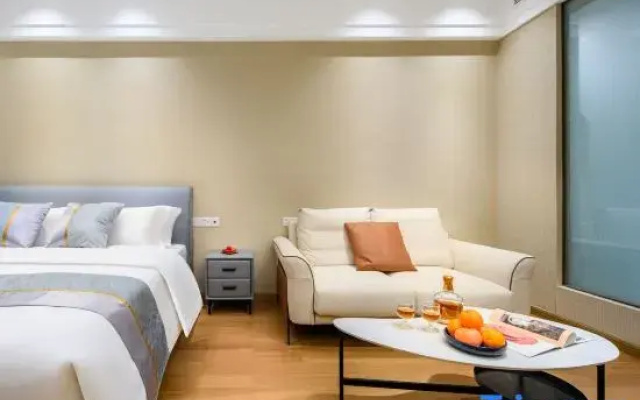 Chengdu Youyue·HOUSE Service Apartment (Chunxi Road Tianfu Square Branch)