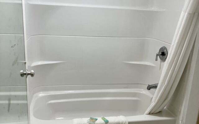 Quality Inn & Suites Conference Center