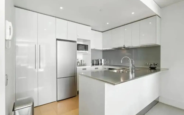 Gorgeous 2 Bedroom - Wynyard Quarter! Free Parking