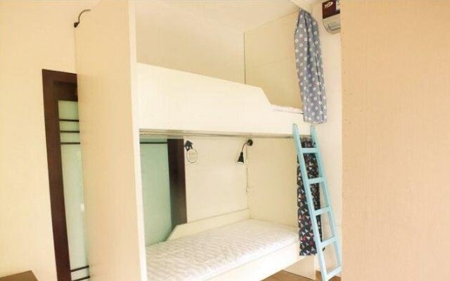 Huandao Qixing Hostel