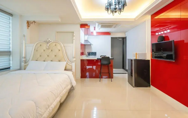 Geoje Ahat Spa Pension