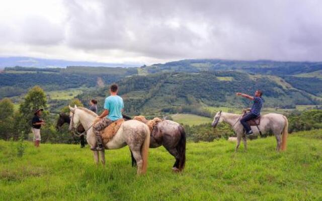 Chalés Vale do Rio do Boi