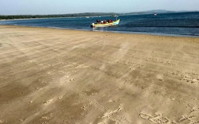 Golven Beach Resort