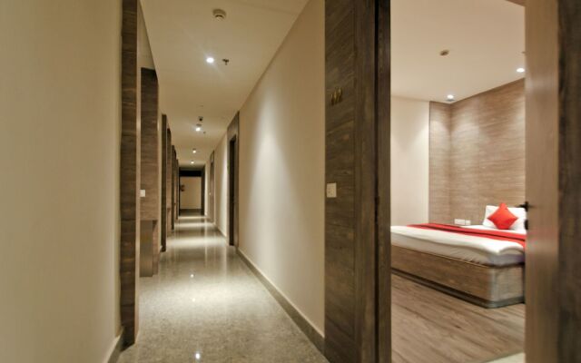 OYO 7899 VIP Premium