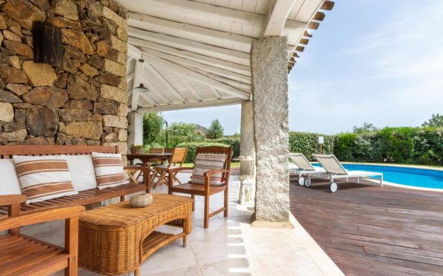 Villa Ulivo - Luxury Villa Con Piscina a 500 Mt Dal Mare