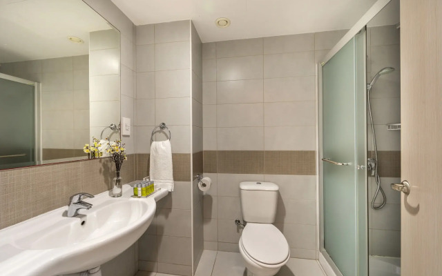 Tofinis Hotel