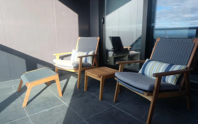 Whitehorse Towers Self Service Apartment