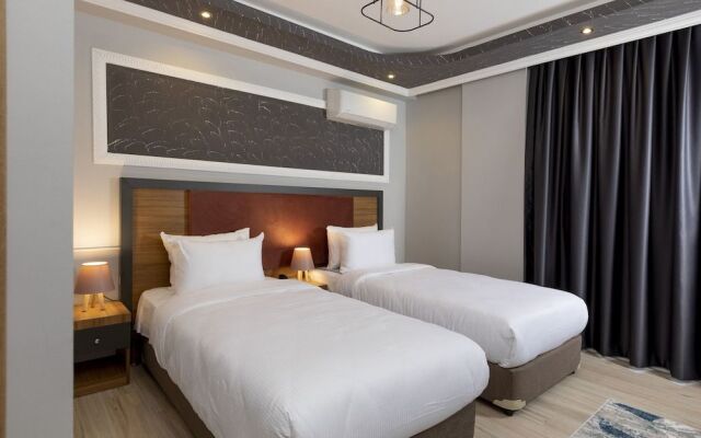 Toprak Hotel