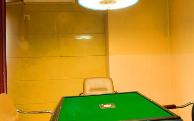 Xianning Jia Yuan Business Hotel