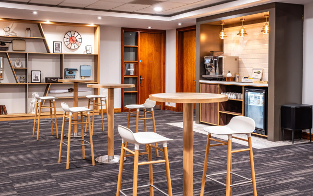 Holiday Inn London-Gatwick Airport by IHG