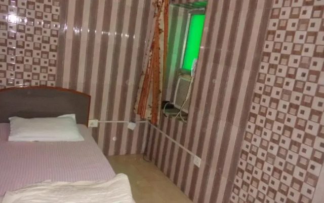 Hotel Classic 7 by OYO Rooms