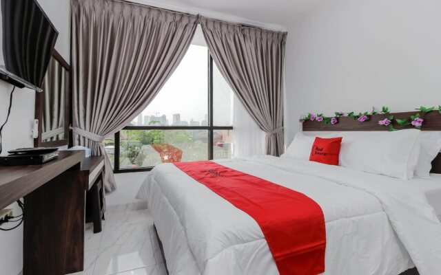 Reddoorz Plus @ Mampang Prapatan
