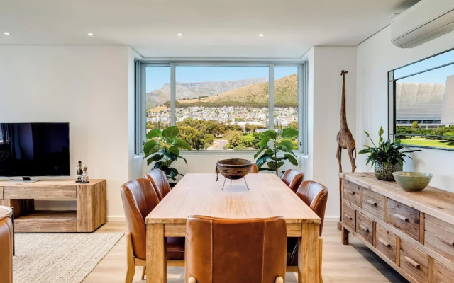 2bed Mouille Point Apartment w Amazing Cape Views