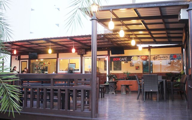 CY Hotel & Residence