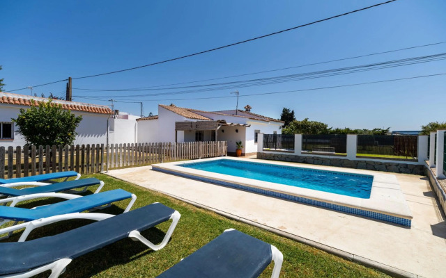Casa Carlos con Piscina Privada en Conil