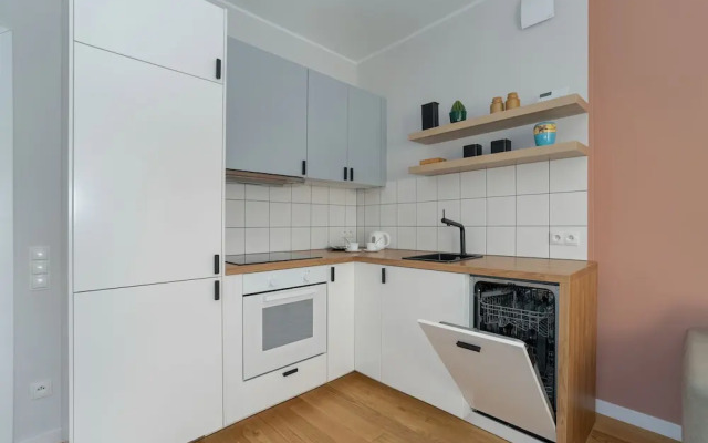 Trendy Apartment Polna by Renters
