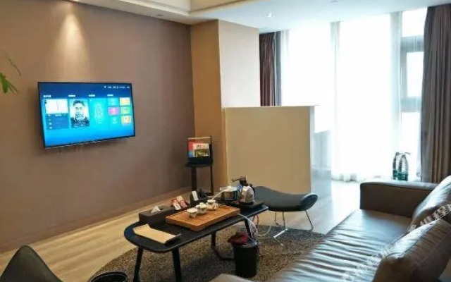 Aimu International Hotel (Zhengzhou East Railway Station Exhibition Center)