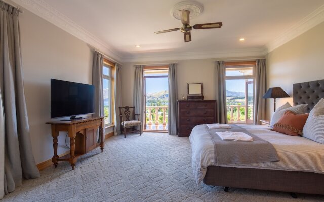 The Manor - Wanaka Unlocked