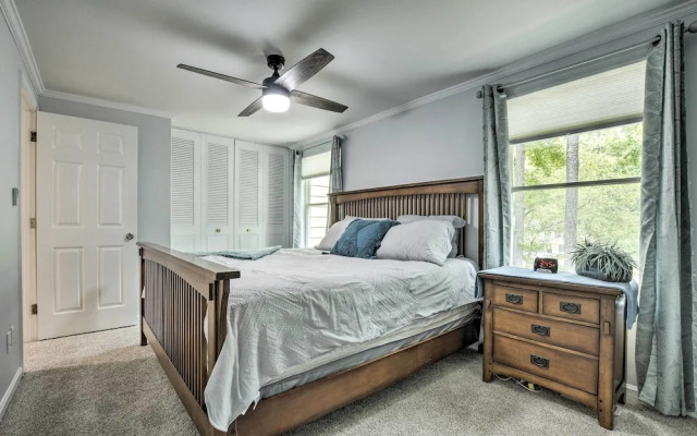 Walk to Dtwn & Breweries: Townhome in Cary!