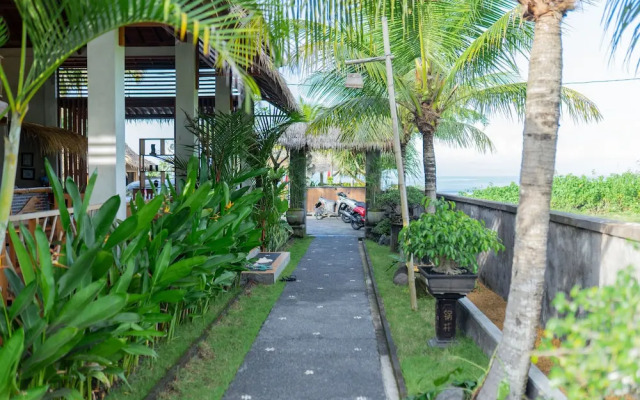 West Break Bali Medewi