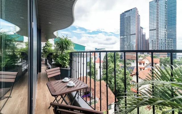Luxe Paradise Suites Hotel  To Ngoc Van