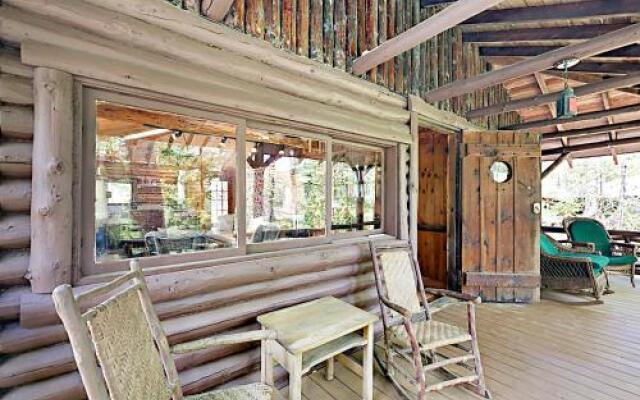 Sprucewood Cabin by RedAwning