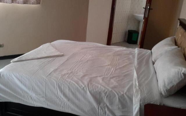 Amadu Hotel