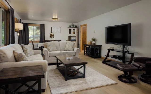 Diamond Retreat in Bend for 6!