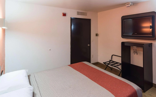 Motel 6 Oroville, CA