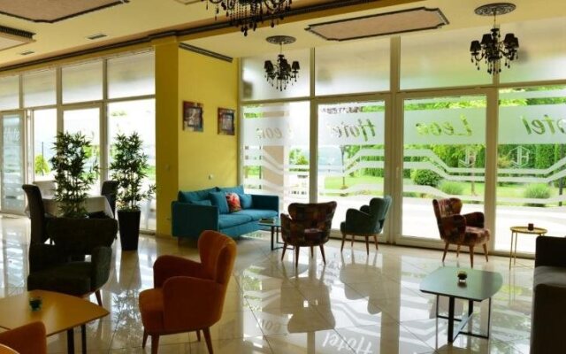 Hotel Leon