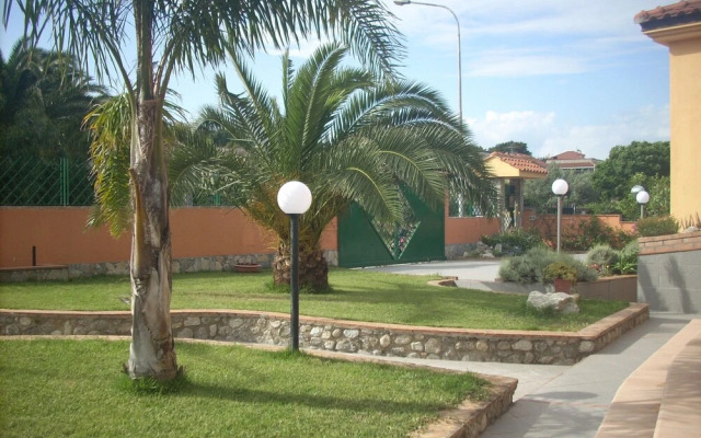 Villa Hermosa B And B