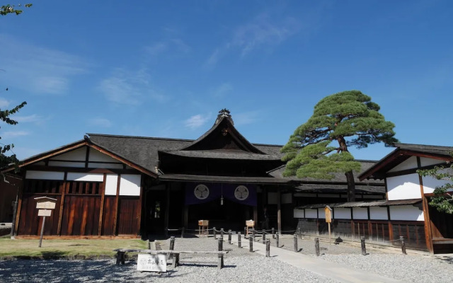 Takayama Stay Karatachi A2