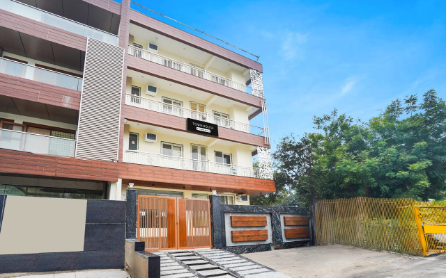 Super Townhouse Sector 121 Noida